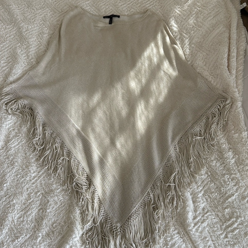 White house black market White with gold shimmer flec, shawl, size medium EUC